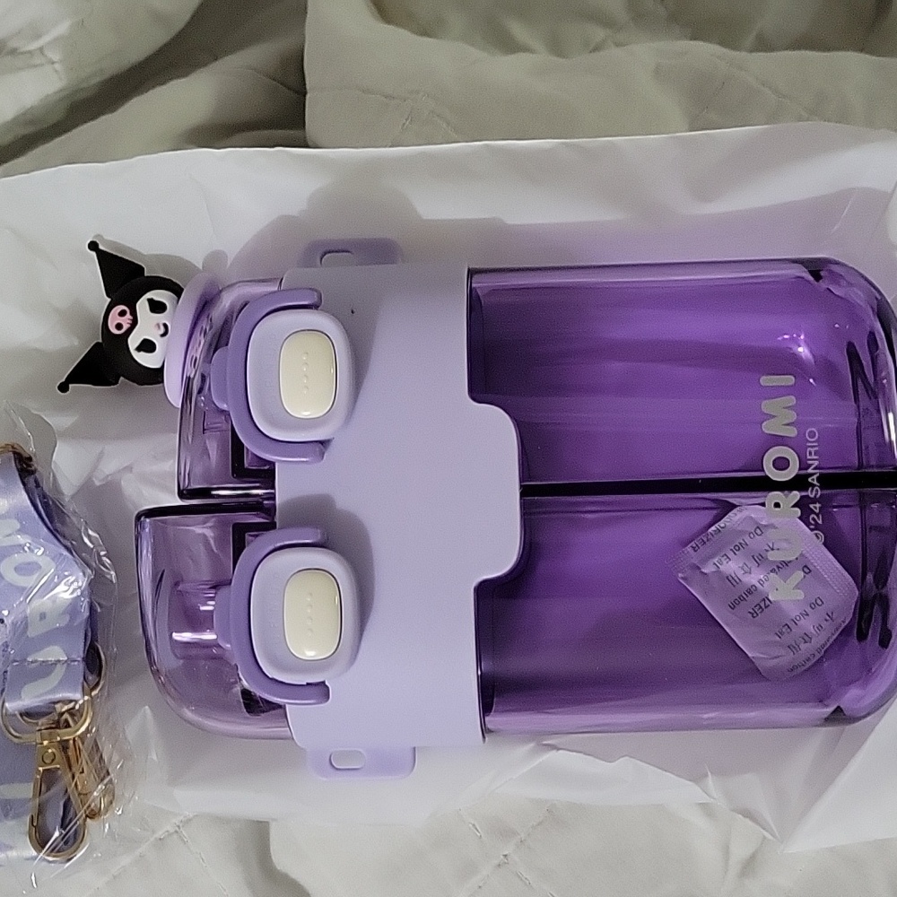 Kuromi water bottle.